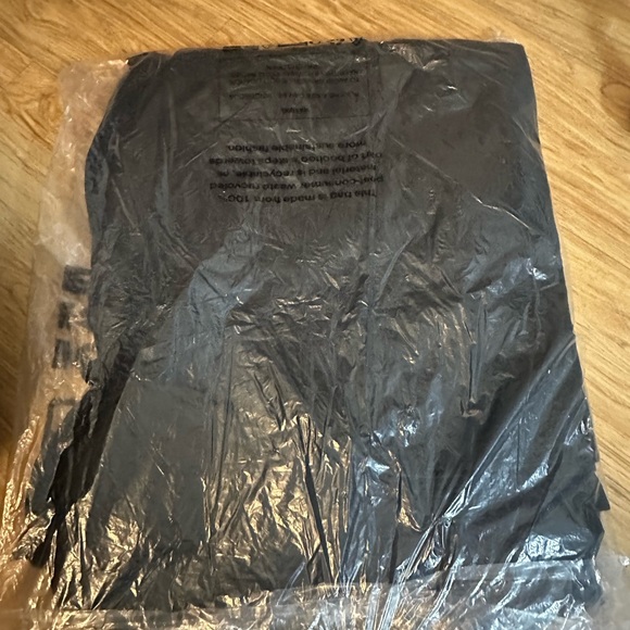 BOOHOO x KOURTNEY KARFASHIAN XS TRENCH COAT REVERSABLE - Picture 8 of 8